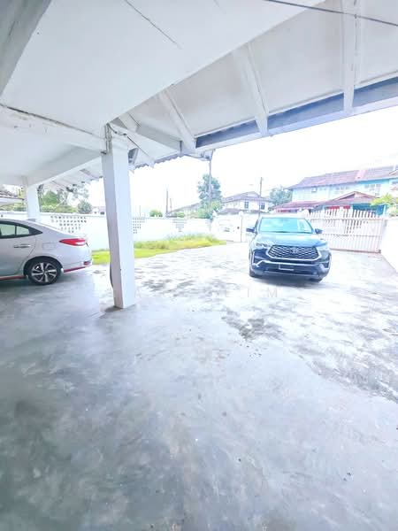 Rumah Berkembar untuk Dijual di Taman Bukit Kempas (Tampoi) - Karl Lim - Exterior - PropertyGuru.com.my