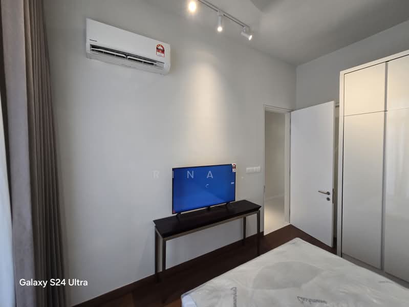 Service Residence for Sale at Service Suites @ Pavilion Embassy - Rina . - Bedroom - PropertyGuru.com.my