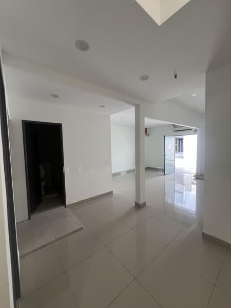 Shop / Office untuk Disewa di Golden Triangle (KL City Centre) - Melvin S - Interior - PropertyGuru.com.my