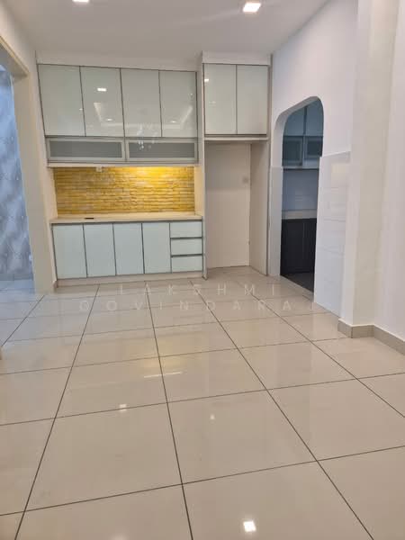 2-storey Terraced House for Sale in Bandar Puteri Klang (Klang) - Lakshmi Govindaraj - Kitchen - PropertyGuru.com.my