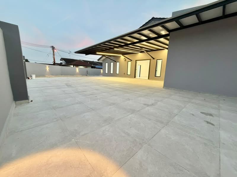 1-storey Terraced House for Sale in Taman Puteri Wangsa (Ulu Tiram) - Kuu Chin - Exterior - PropertyGuru.com.my