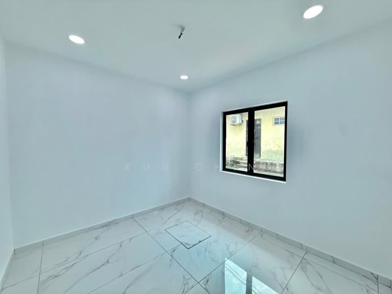 1-storey Terraced House for Sale in Taman Puteri Wangsa (Ulu Tiram) - Kuu Chin - PropertyGuru.com.my
