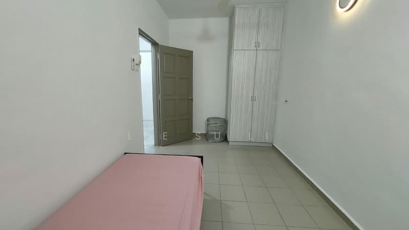 Condominium for Sale at Indah Villa Condominium - Lee Su Li - Bedroom - PropertyGuru.com.my