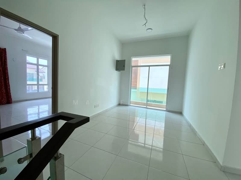 Bungalow House for Sale in Taman Bukit Senawang (Senawang) - Mahafiz . - PropertyGuru.com.my