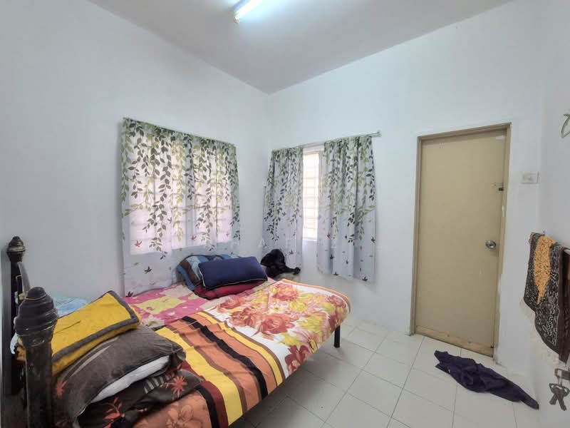 Bungalow House untuk Dijual di Sungai Buloh (Selangor) - Mahafiz . - Bedroom - PropertyGuru.com.my