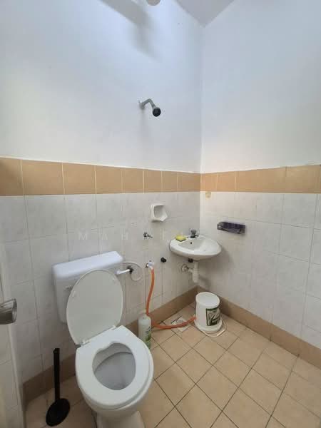 Bungalow House untuk Dijual di Sungai Buloh (Selangor) - Mahafiz . - Bathroom - PropertyGuru.com.my