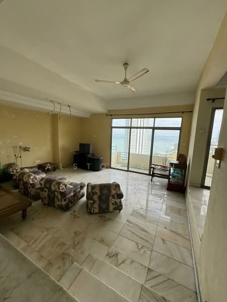 Condominium for Sale at Diamond Villa Condominium - Alston Loh - Living Room - PropertyGuru.com.my