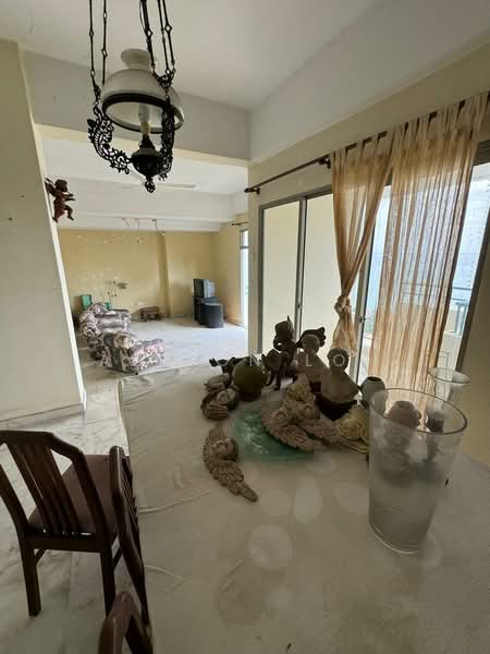 Condominium for Sale at Diamond Villa Condominium - Alston Loh - Living Room - PropertyGuru.com.my