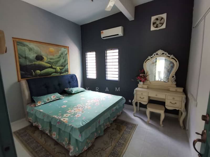 Bungalow House for Sale in Bandar Country Homes (Rawang) - Vikram . - Bedroom - PropertyGuru.com.my