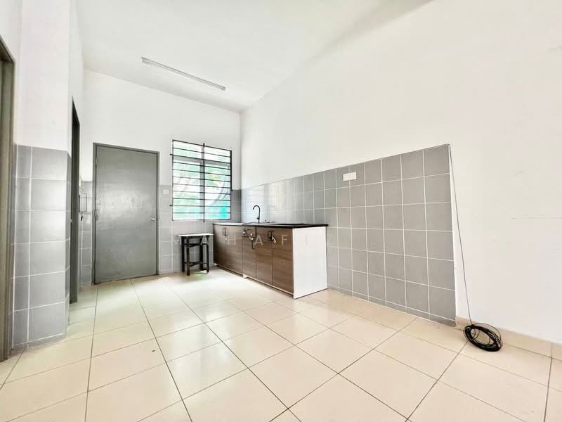 2-storey Terraced House for Sale in Shah Alam (Selangor) - Mahafiz . - Kitchen - PropertyGuru.com.my