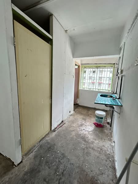 Flat for Sale at Farlim 4 - Leong . - Corridor - PropertyGuru.com.my