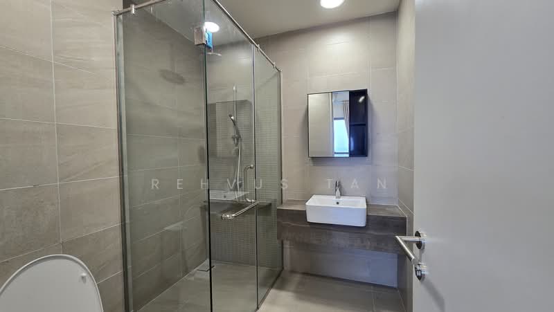 Service Residence for Rent at Edelweiss @ Tropicana Gardens - Rehvus Tan - Bathroom - PropertyGuru.com.my