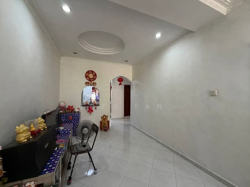 1-storey Terraced House for Sale in Bukit Indah (Iskandar Puteri (Nusajaya)) - Iden Tan - Living Room - PropertyGuru.com.my