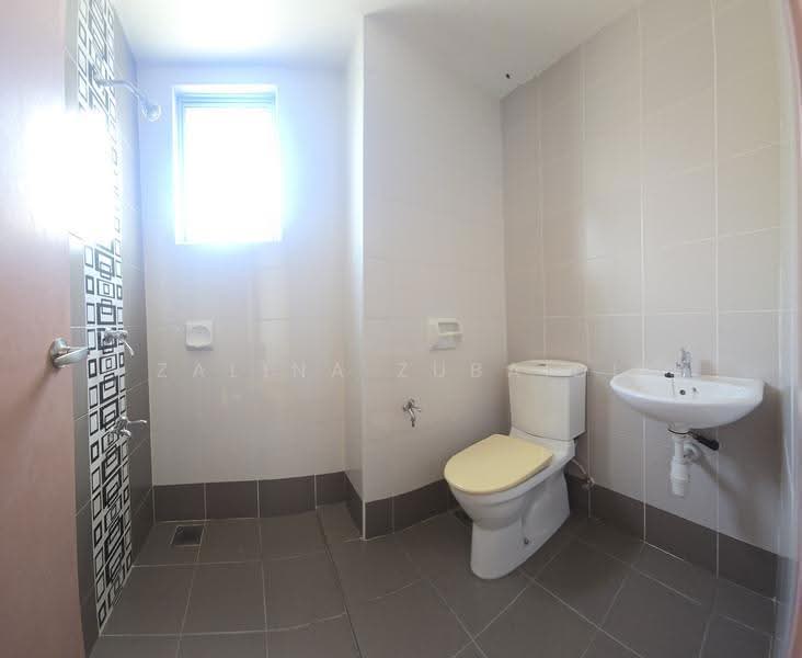 2-storey Terraced House for Sale in Denai Alam (Shah Alam) - Zalina Zubaidi - Bathroom - PropertyGuru.com.my