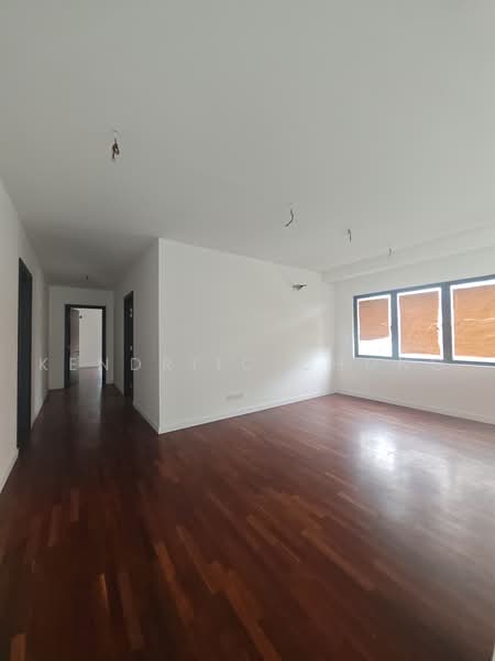 Bungalow House untuk Dijual di Jade Hills (Kajang) - Kendriic Chong - Corridor - PropertyGuru.com.my