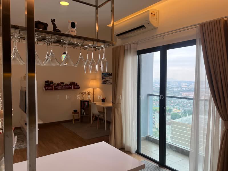 Kediaman Servis untuk Disewa di Symphony Tower (Menara Simfoni) - Ihsan Hamid - Living Room - PropertyGuru.com.my