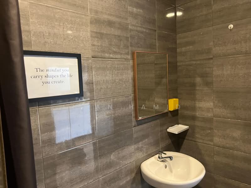 Kediaman Servis untuk Disewa di Symphony Tower (Menara Simfoni) - Ihsan Hamid - Bathroom - PropertyGuru.com.my