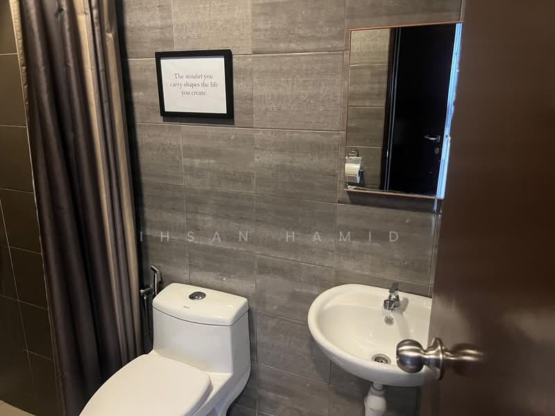 Kediaman Servis untuk Disewa di Symphony Tower (Menara Simfoni) - Ihsan Hamid - Bathroom - PropertyGuru.com.my