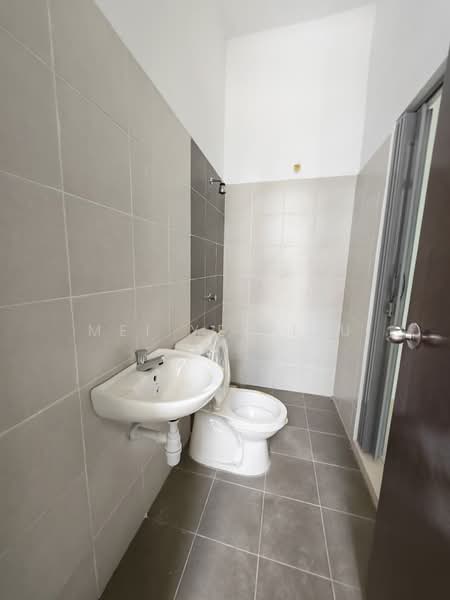 Rumah Kluster untuk Dijual di Scientex Bandar Jasin (Jasin) - Christine Liu - Bathroom - PropertyGuru.com.my