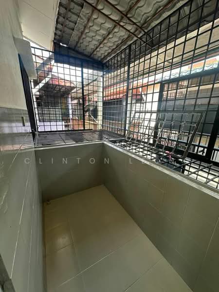 Flat for Sale at Sri Manja Square Petaling Jaya - Clinton Leong - Balcony - PropertyGuru.com.my