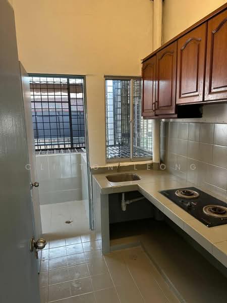 Flat for Sale at Sri Manja Square Petaling Jaya - Clinton Leong - Kitchen - PropertyGuru.com.my