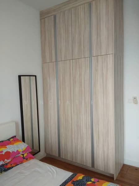 Kediaman Servis untuk Dijual di Setia SKY Residences - Vincent Beh - Bedroom - PropertyGuru.com.my