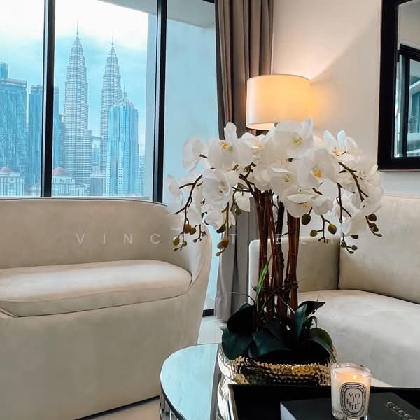 Kediaman Servis untuk Dijual di Setia SKY Residences - Vincent Beh - Living Room - PropertyGuru.com.my