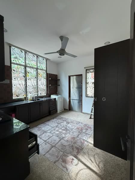 Bungalow House for Rent in Gelugor (Penang) - Andrew Ong - Kitchen - PropertyGuru.com.my