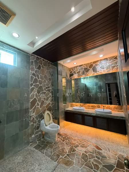 Bungalow House for Rent in Gelugor (Penang) - Andrew Ong - Bathroom - PropertyGuru.com.my