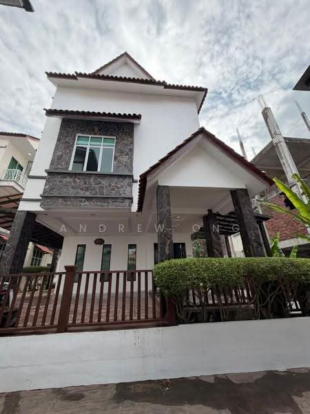 Bungalow House for Rent in Gelugor (Penang) - Andrew Ong - Exterior - PropertyGuru.com.my