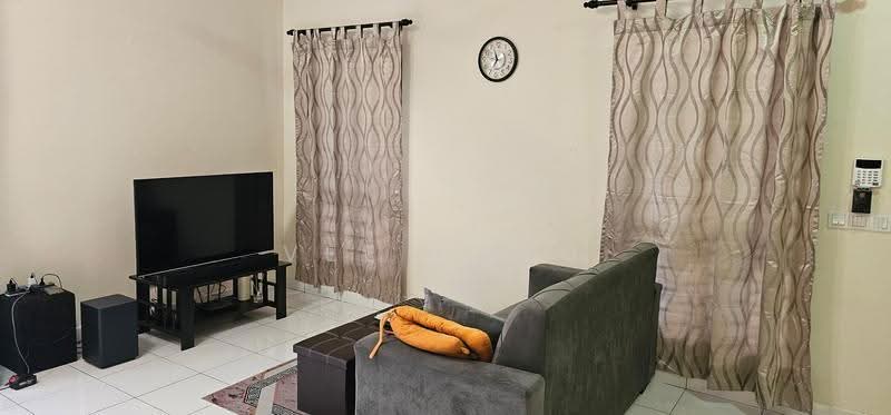 2-storey Terraced House for Rent in Hulu Langat (Selangor) - Vee Muru - Living Room - PropertyGuru.com.my