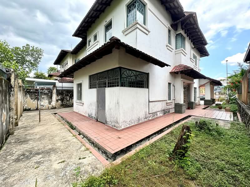 Rumah Berkembar untuk Dijual di Ampang (Selangor) - Zul Hasif - PropertyGuru.com.my