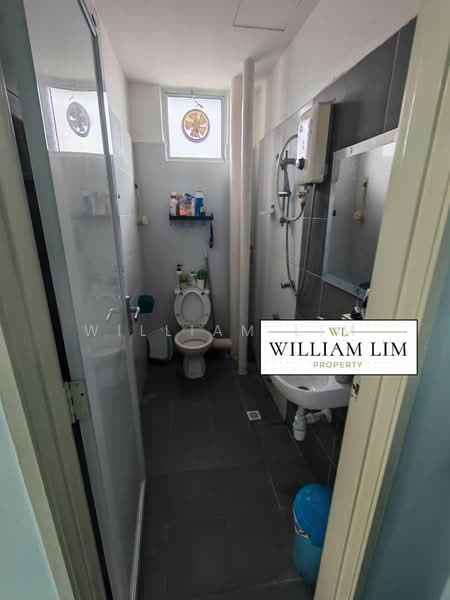 Apartment for Sale at The Rise Collection 2 - William Lim - Bathroom - PropertyGuru.com.my