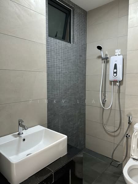 Apartment for Rent at D7 (D'Seven Lagoon Perdana) - Pinky Liaw - Bathroom - PropertyGuru.com.my