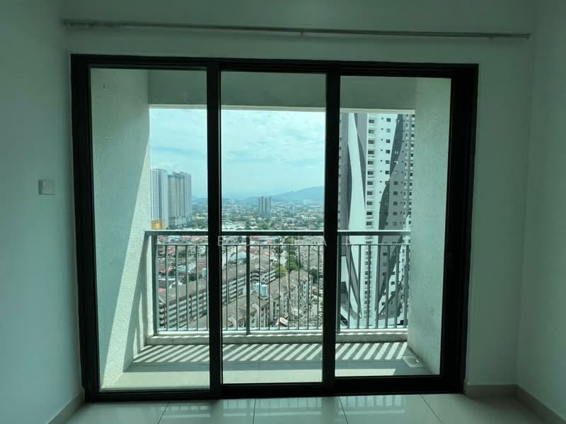 Kediaman Servis untuk Disewa di KL Traders Square - Leo Han - Balcony - PropertyGuru.com.my