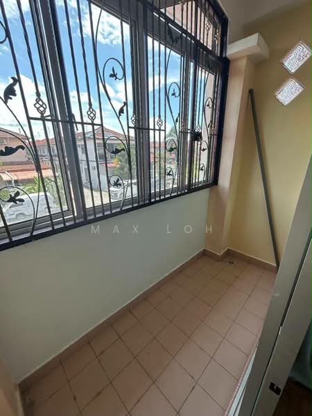 2-storey Terraced House for Sale in Taman Daya (Johor Bahru) - Max Loh - Balcony - PropertyGuru.com.my
