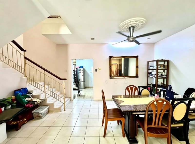 2-storey Terraced House for Sale in Bukit Jelutong (Shah Alam) - Ryan Soo - Dining Room - PropertyGuru.com.my