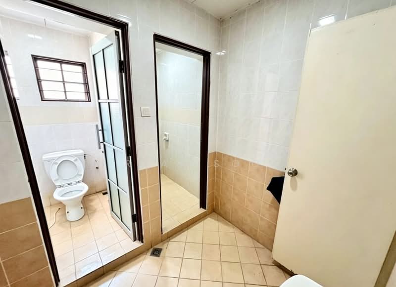 2-storey Terraced House for Sale in Bukit Jelutong (Shah Alam) - Ryan Soo - Bathroom - PropertyGuru.com.my