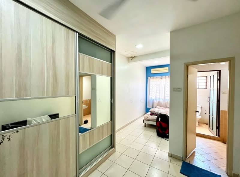 2-storey Terraced House for Sale in Bukit Jelutong (Shah Alam) - Ryan Soo - Bedroom - PropertyGuru.com.my