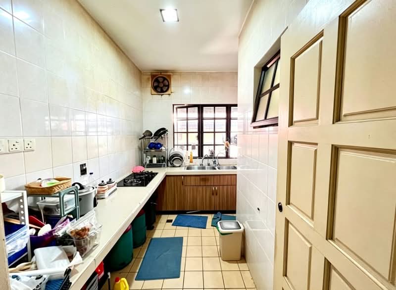 2-storey Terraced House for Sale in Bukit Jelutong (Shah Alam) - Ryan Soo - Kitchen - PropertyGuru.com.my