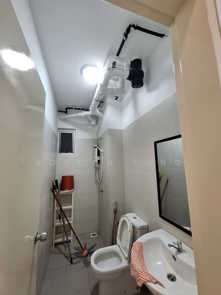 Pangsapuri untuk Disewa di Residensi Seri Wahyu - Gordon Tong - Bathroom - PropertyGuru.com.my