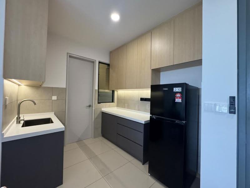 Service Residence for Rent at Serviced Residence @ Sunway D'hill Residences - JH Tee - Kitchen - PropertyGuru.com.my