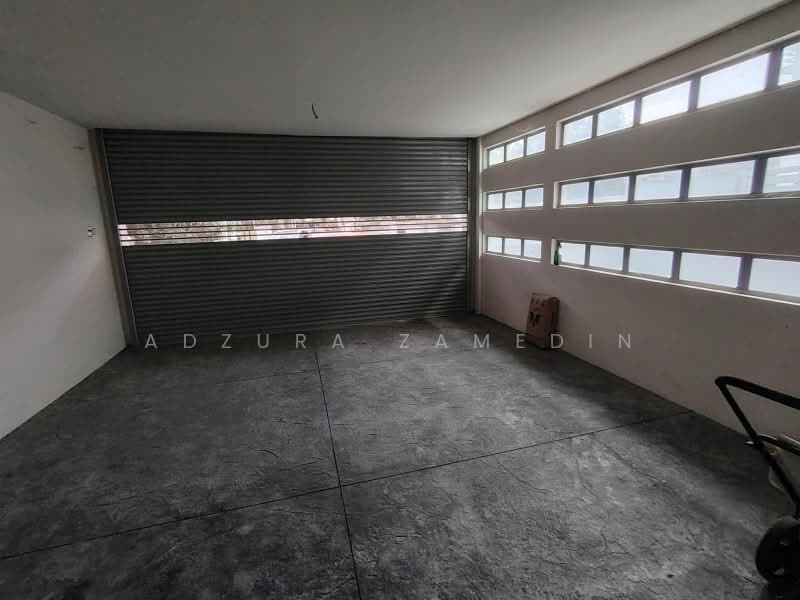 Bungalow House for Sale in Saujana Impian (Kajang) - Adzura Zamedin - Car Park - PropertyGuru.com.my