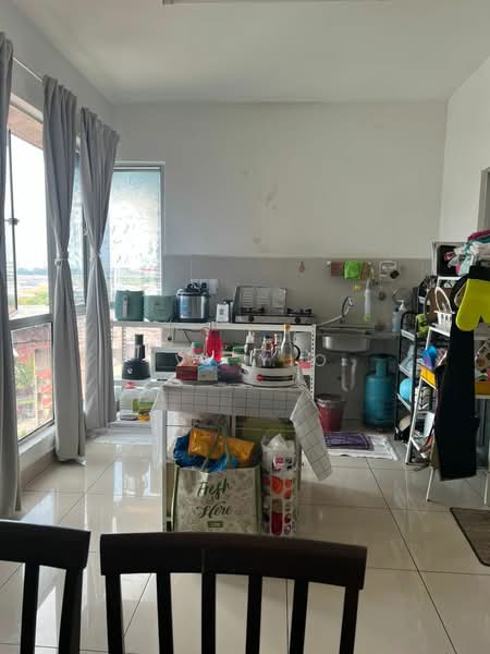 Condominium for Sale at Simfoni 1 - Ivy Yio - Kitchen - PropertyGuru.com.my