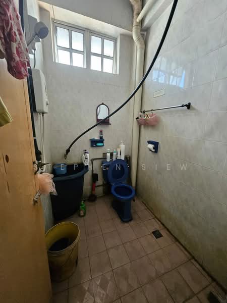 Shop / Office untuk Dijual di Ipoh (Perak) - Stephen Siew - Bathroom - PropertyGuru.com.my