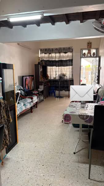 1.5-storey Terraced House for Sale in Taman Molek (Johor Bahru) - Anson Hiong - Living Room - PropertyGuru.com.my