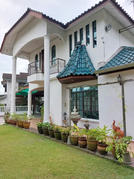 Bungalow House untuk Dijual di Taman Kolam Air (Johor Bahru) - Andrew Teo - Exterior - PropertyGuru.com.my