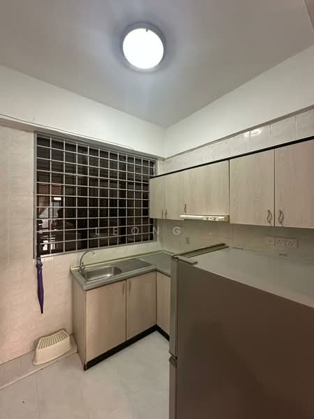 Condominium for Sale at Eden Seaview Condominium - Leong . - Kitchen - PropertyGuru.com.my