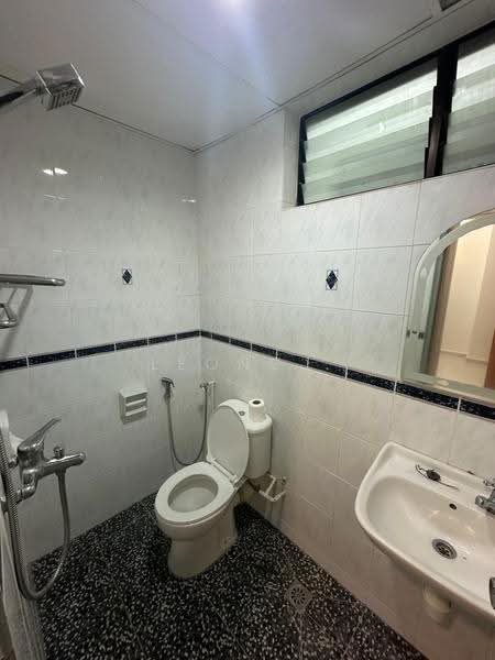 Condominium for Sale at Eden Seaview Condominium - Leong . - Bathroom - PropertyGuru.com.my