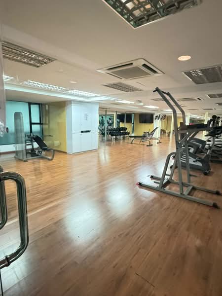 Kediaman Servis untuk Dijual di Sky Peak Residences - John Sia - Gym - PropertyGuru.com.my